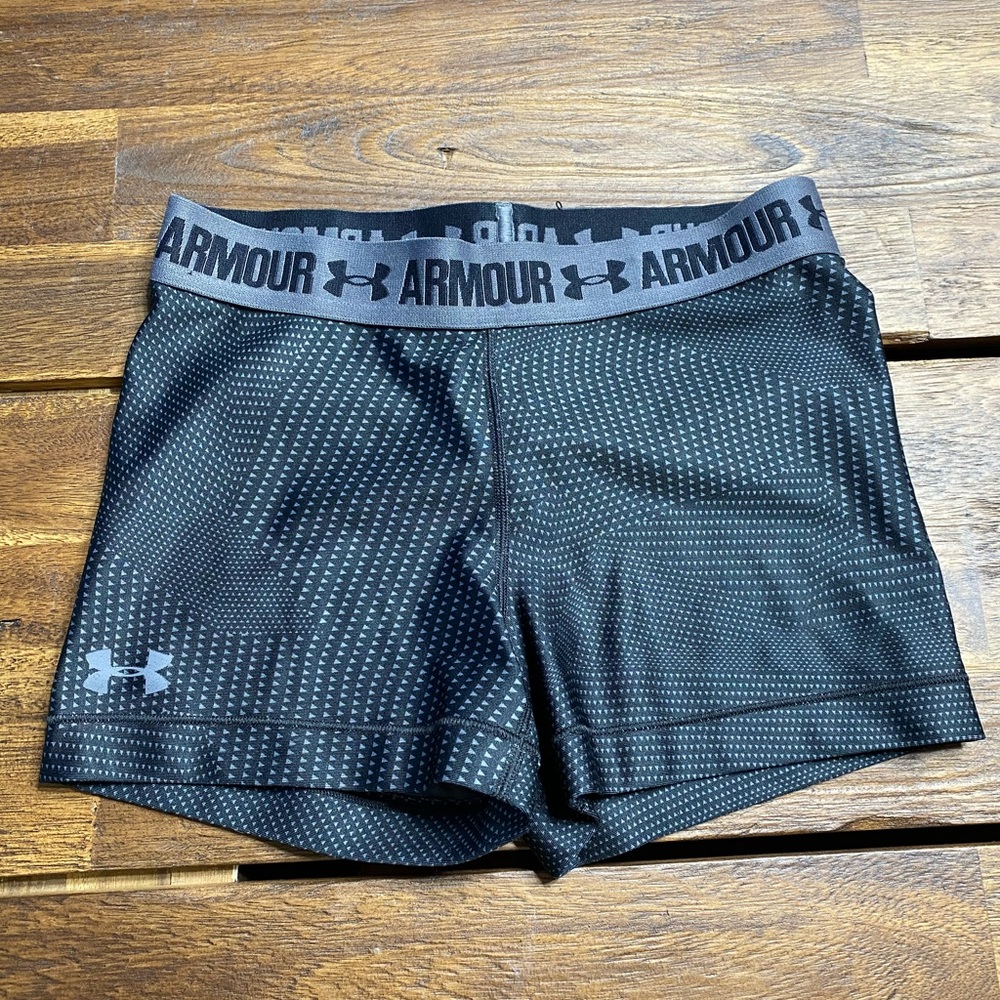 Women’s under Armour athletic shorts